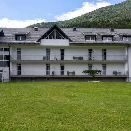 Jakob 105 Apartman